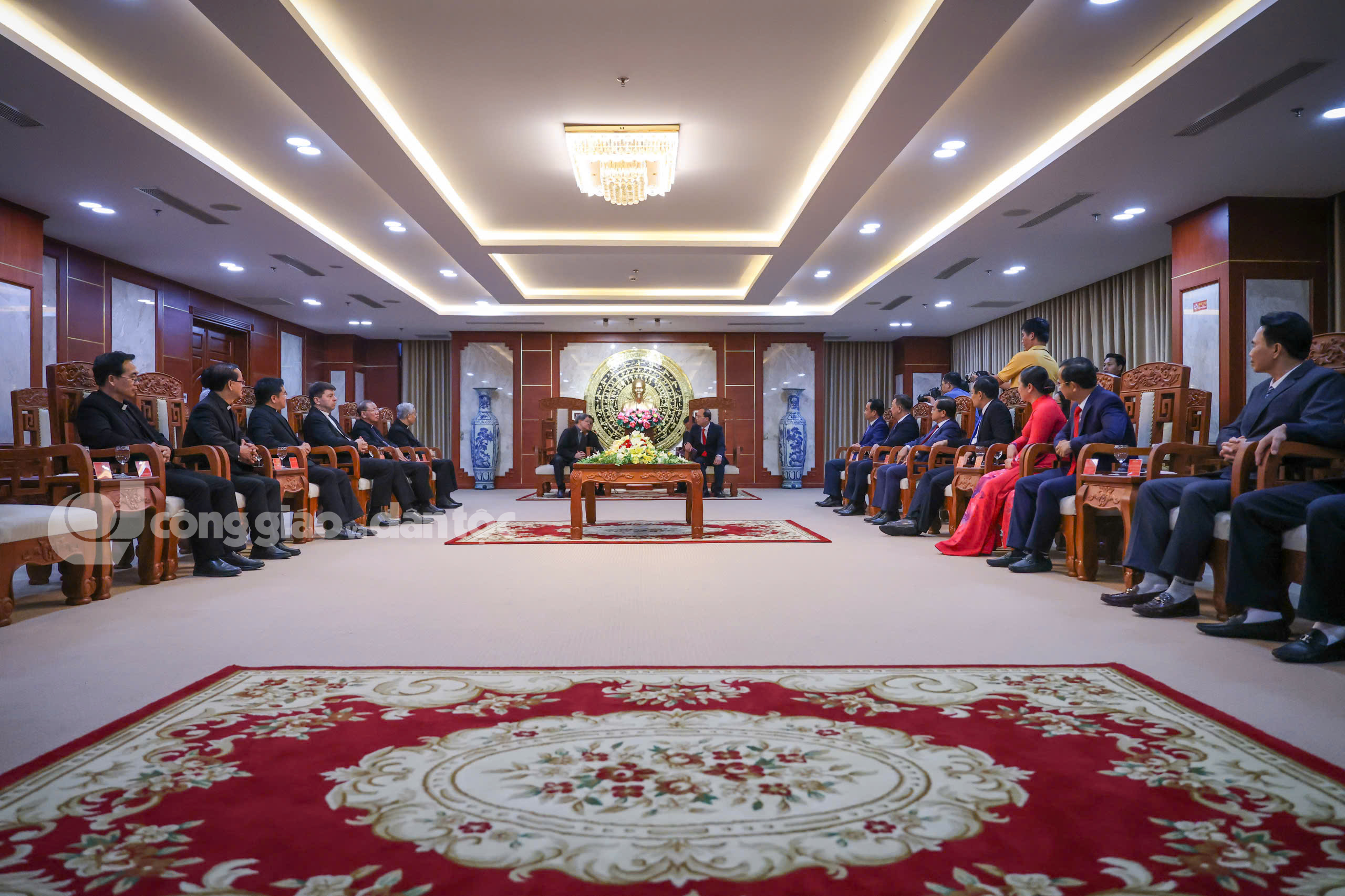 7 TỉnhUyCamautiep HYTagle.jpg (1007 KB)
