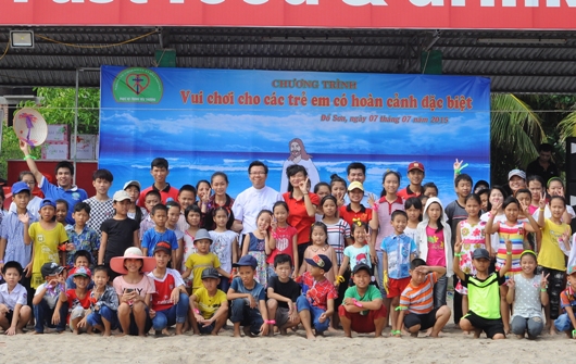 nhom ve chai Hai Phong