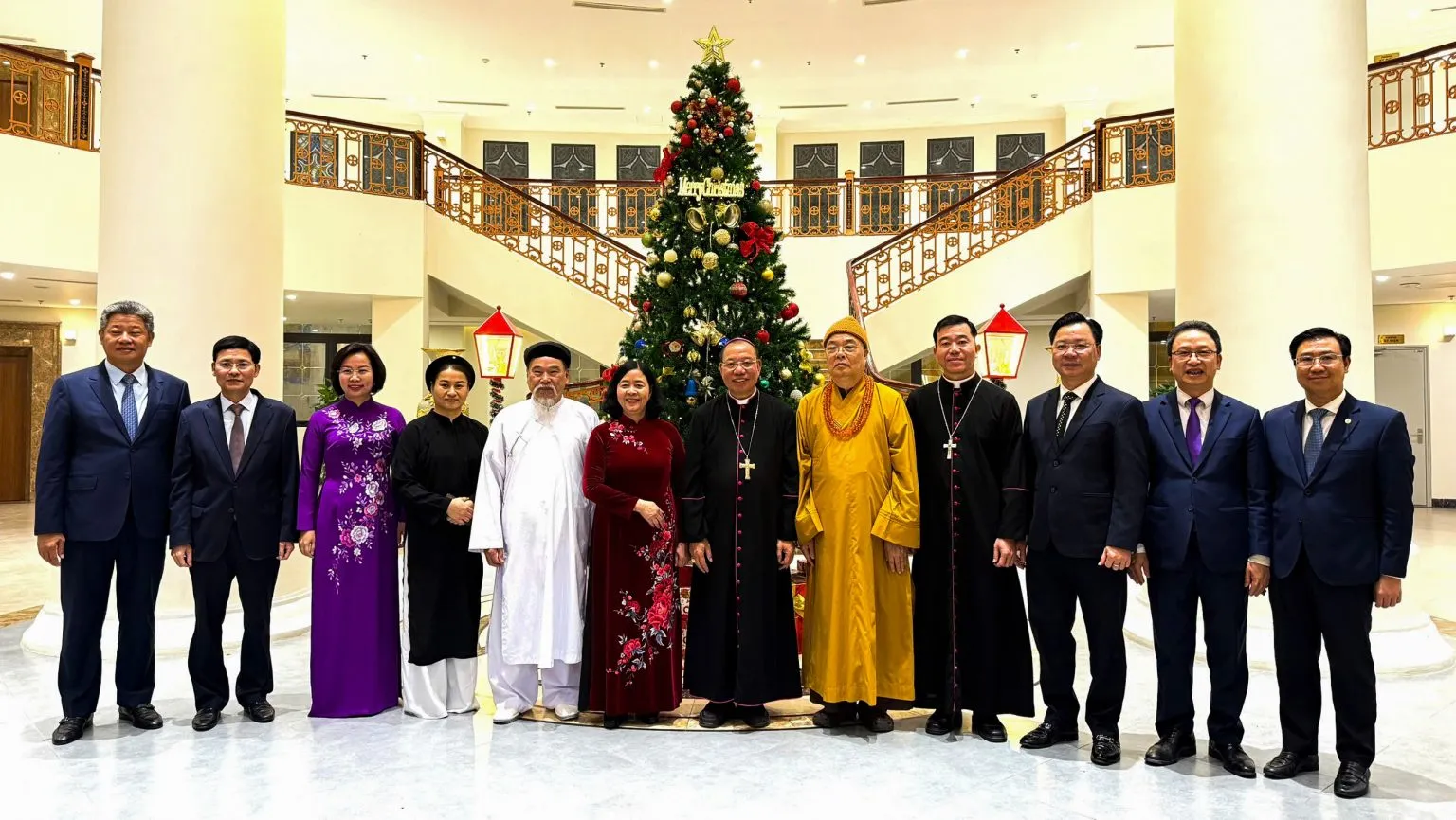 13hanoi.webp (165 KB)