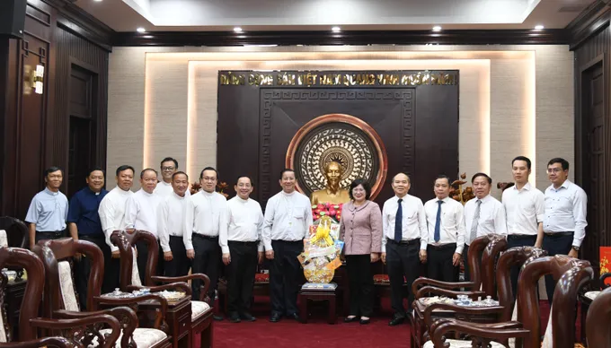 1chcutetphuccuong.webp (43 KB)