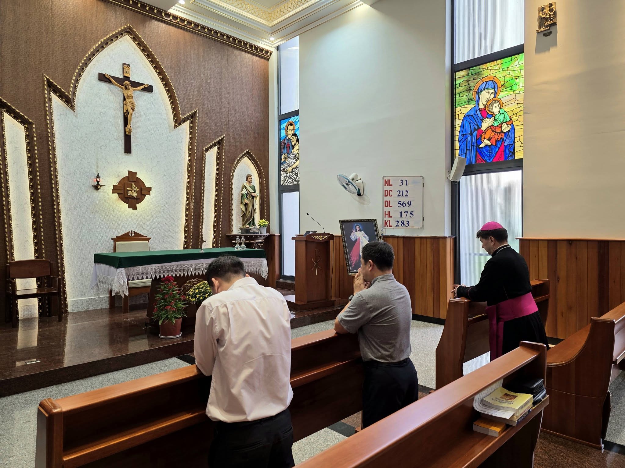 1dsacekc.jpg (433 KB)