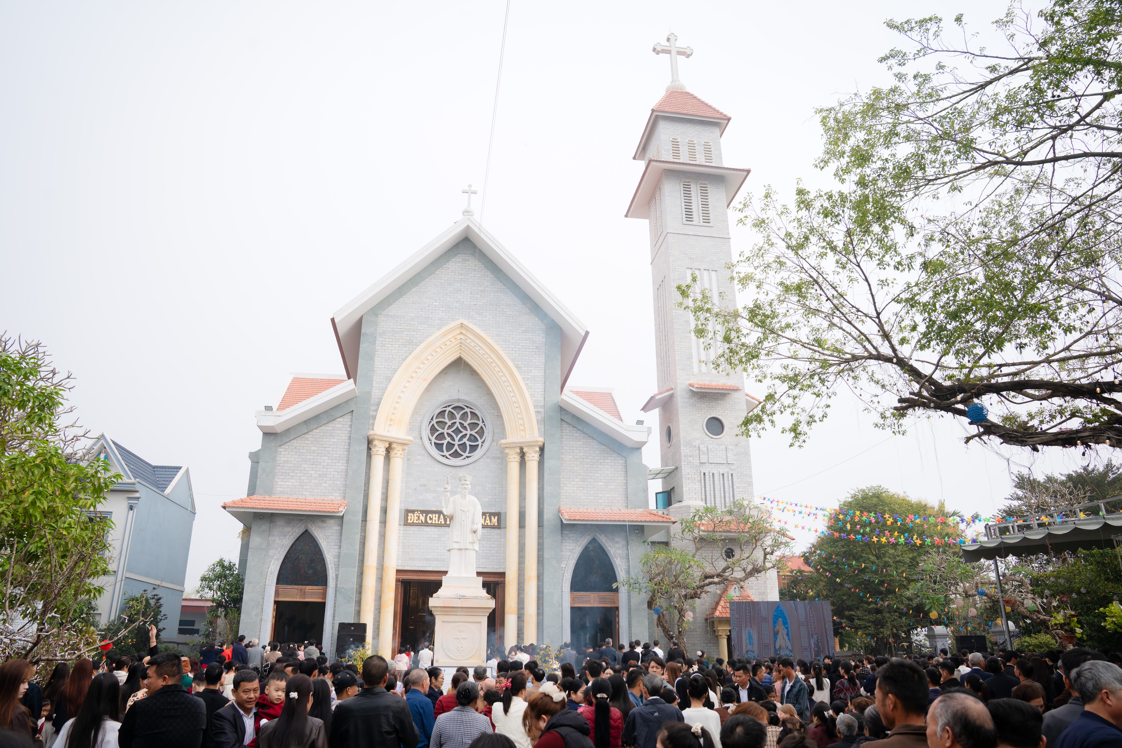 Hành hương Đền thánh Giacôbê Đỗ Mai Năm