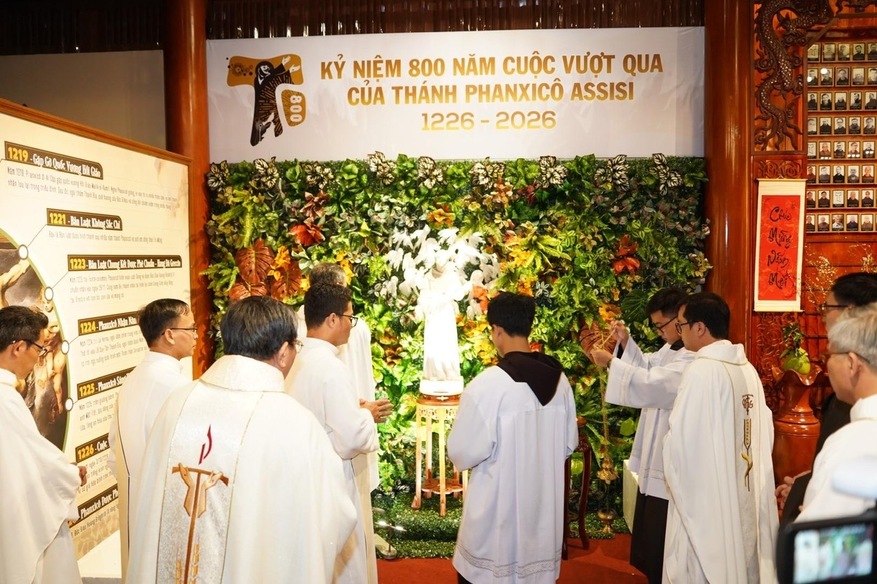 Khai mạc Năm Thánh Phan Sinh