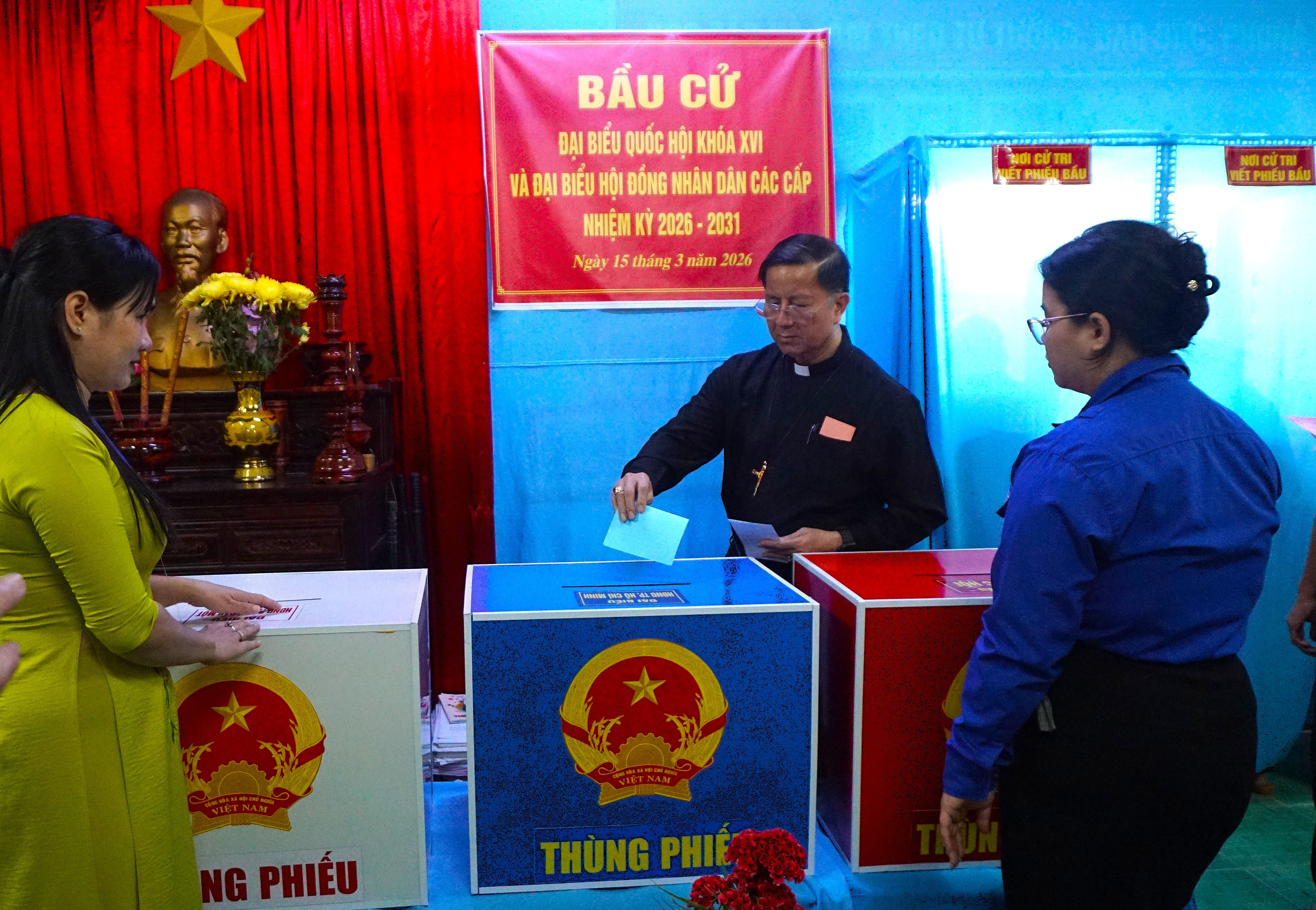 DSC09135 (1).JPG (3.79 MB)