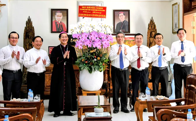 1phucuong.webp (54 KB)