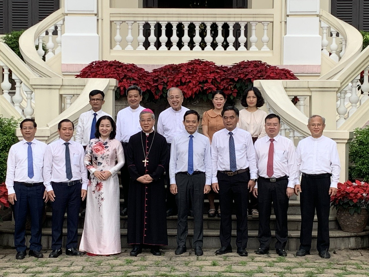TPHCM_TỔNG GIÁM MỤC Năng.jpg (354 KB)