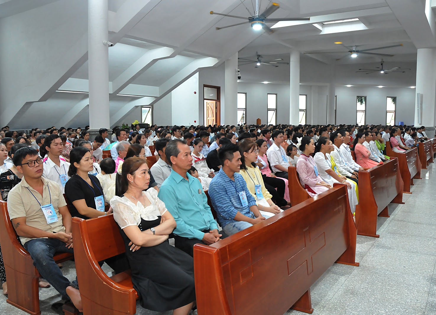 Giáo phận Xuân Lộc: gia đình trẻ hành hương Đức Mẹ Núi Cúi