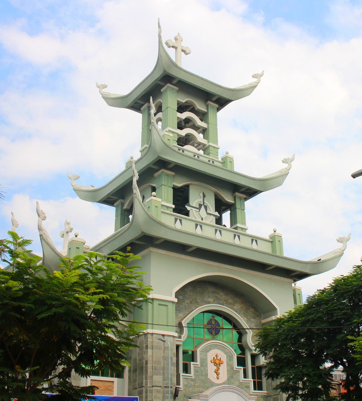 Nha tho Da Minh Ba Chuong 1c.jpg (293 KB)