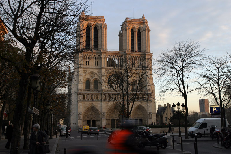 nhà thờ Đức Bà Paris