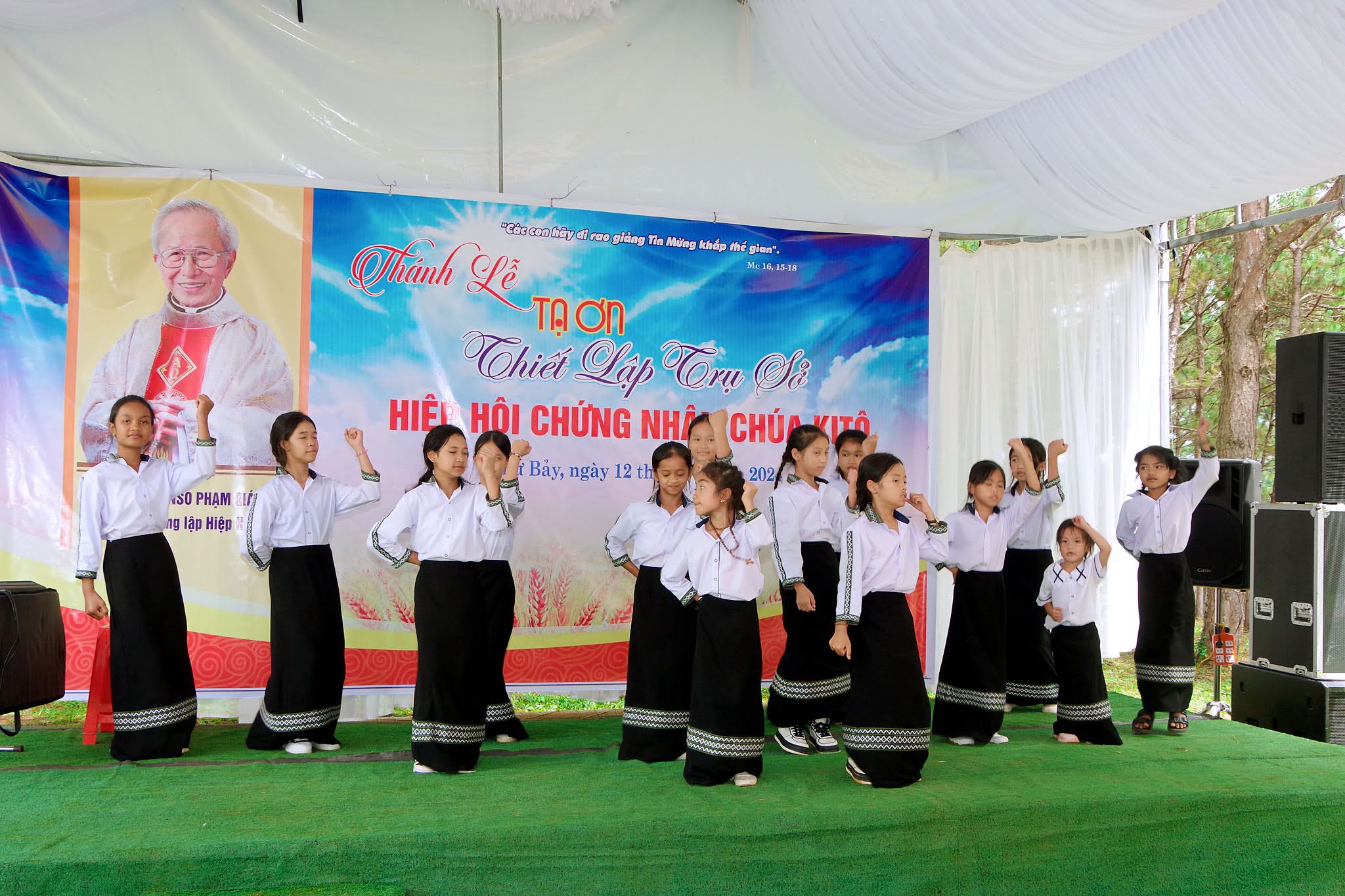 d345.jpg (372 KB)