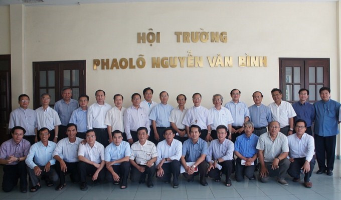 Học tập Tự sắc Mitis Iudex Dominus Iesus