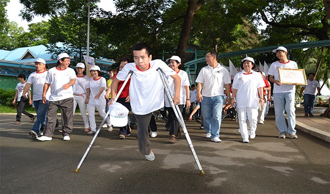 Giúp người khuyết tật hội nhập