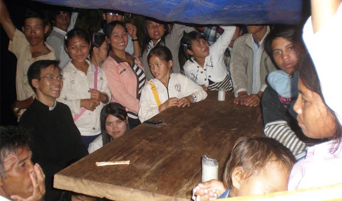 Những túi quà năm ấy