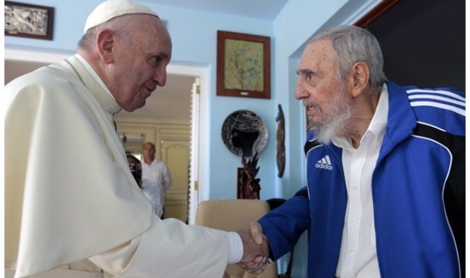 Đức Phanxicô  gặp cựu Chủ tịch Cuba Fidel Castro
