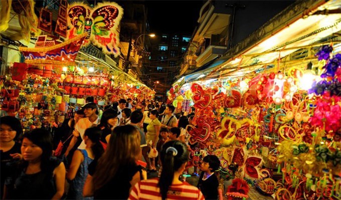 Rộn ràng phố trung thu
