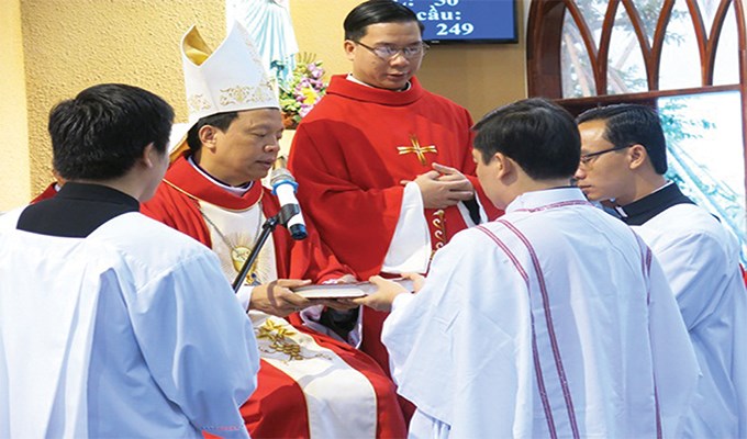 ĐGM Phêrô Nguyễn Văn Viên - Tết là thời gian quý báu để thực hiện nhiều việc