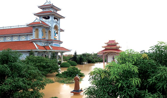 Lũ và tình liên đới