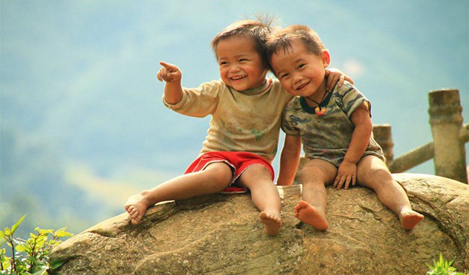 Bạn hàng xóm của con