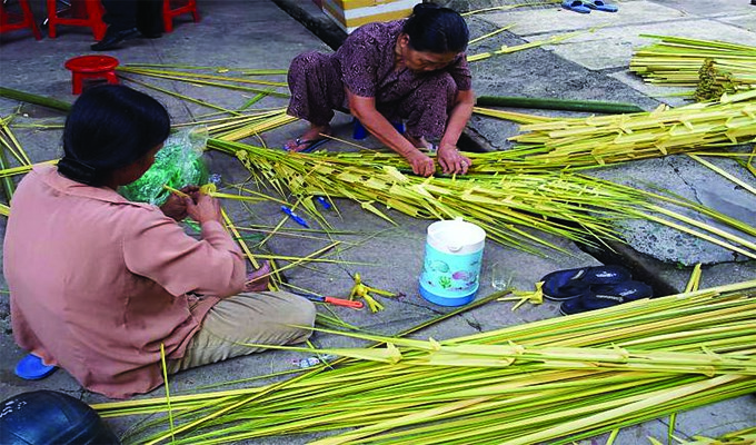 Chuyện “làm lá” ở các xứ