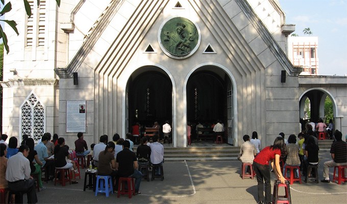 Ði lễ  “vọng”