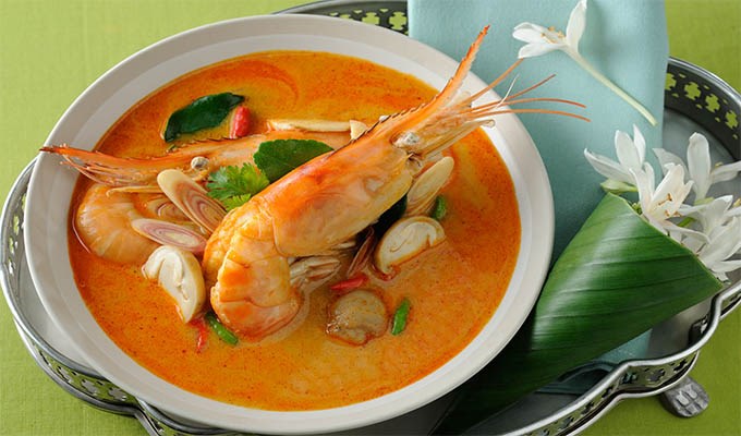 Chua cay món Thái :  Tom yum