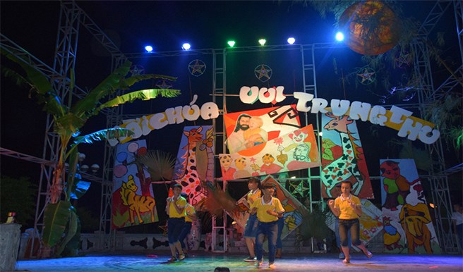 Tết trăng tròn nơi xứ đạo