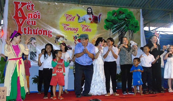 Các xứ đạo đón Trung Thu 2016