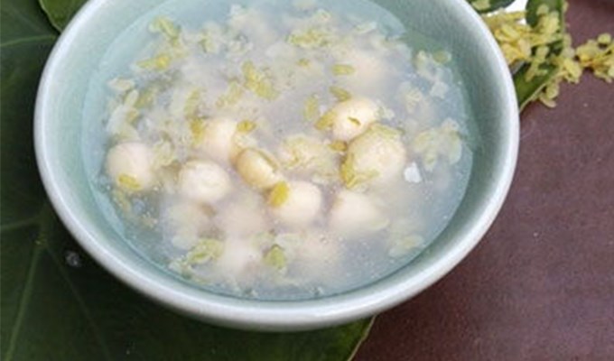 Thanh mát chè hạt sen bột sắn dây