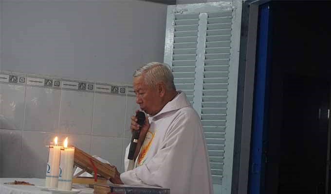 “Ông ngoại” của xứ đạo quê