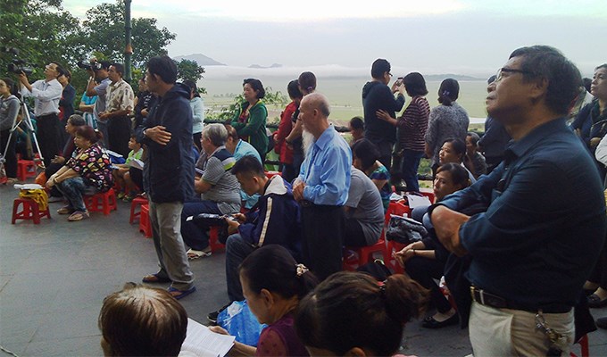 Ấm lòng bên Mẹ Tà Pao