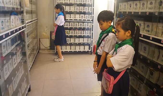 Dạy con nhớ về người đã khuất