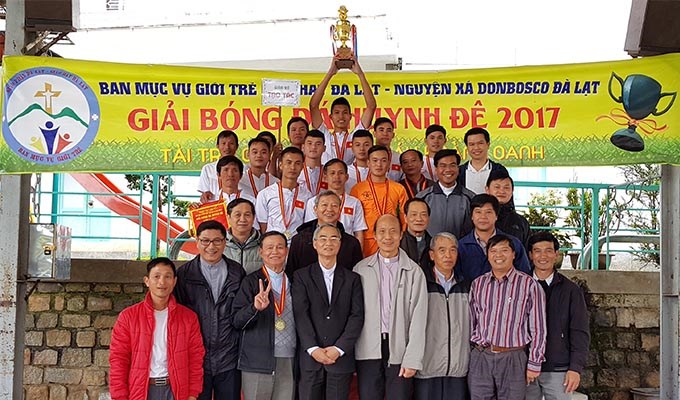 Giải bóng đá Huynh Đệ lần 4 - 2017
