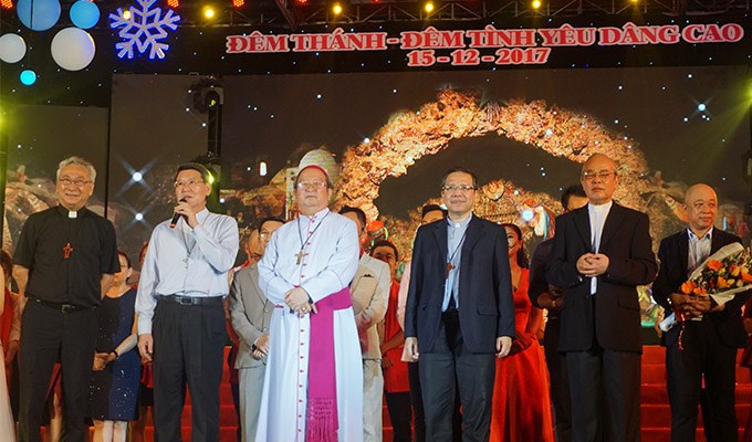 Đêm Thánh - Đêm tình yêu dâng cao