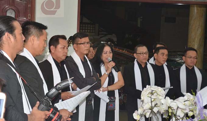 CÁC NGHỆ SĨ CÔNG GIÁO SÀI GÒN VỚI ĐỨC CHA GIUSE - THÔNG VI VU