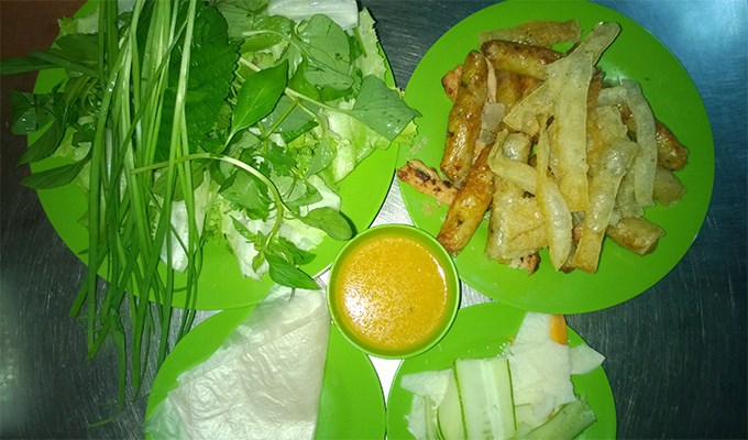 Ðến Ðà Lạt thưởng thức chả ram bắp