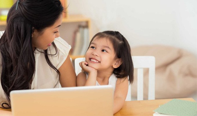 Cùng con lướt Web