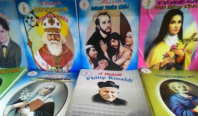 Ðọc sách các thánh cùng con