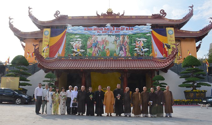 Chúc mừng lễ Phật Ðản 2O17