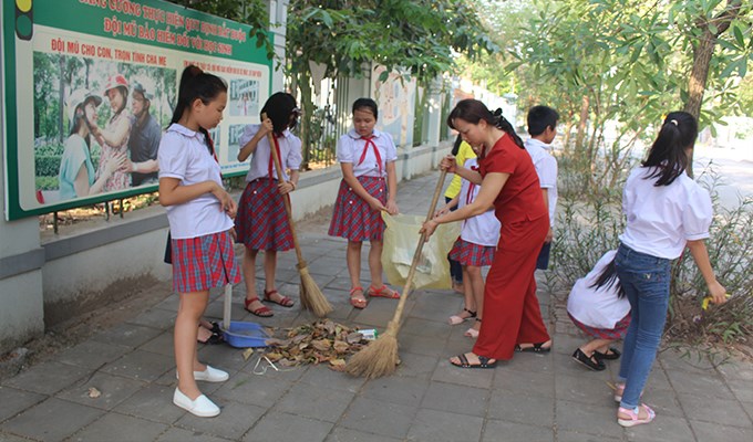 Hình thành ý thức cộng đồng cho con