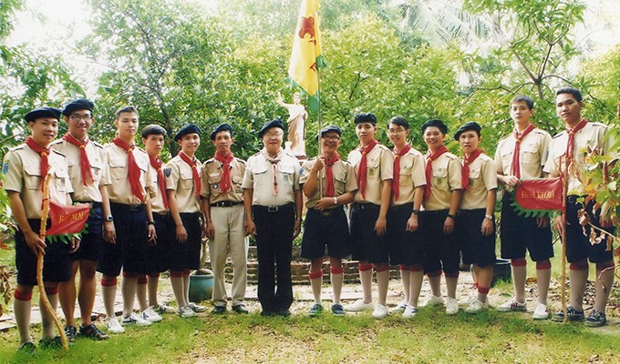 Ông cha đi học báo chí