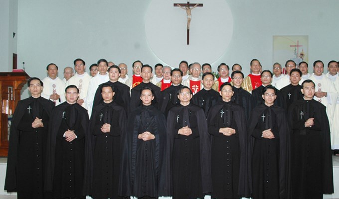Dòng Mẹ Chúa Cứu Chuộc lặng thầm với người sầu khổ