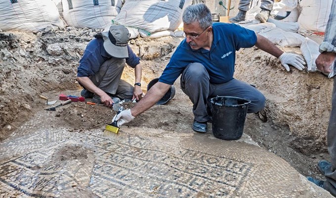 MỘT BỨC KHẢM VỀ KITÔ GIÁO CỔ ĐƯỢC PHÁT HIỆN TẠI JERUSALEM
