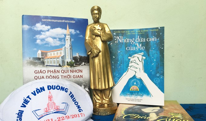Vun đắp sân chơi cho người trẻ