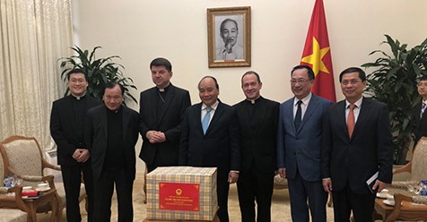Phái đoàn Tòa Thánh đến Việt Nam