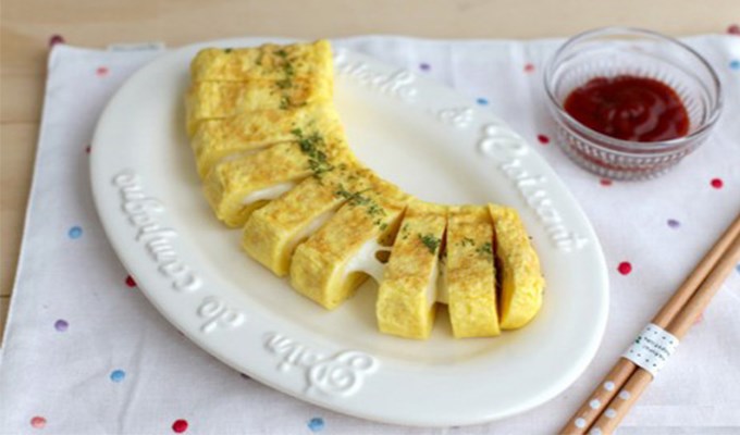 Hấp dẫn trứng cuộn phô mai
