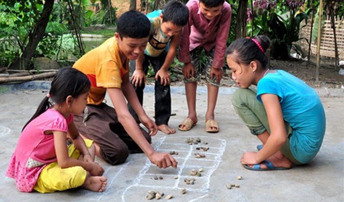 Thú vui của trẻ nghèo một thời
