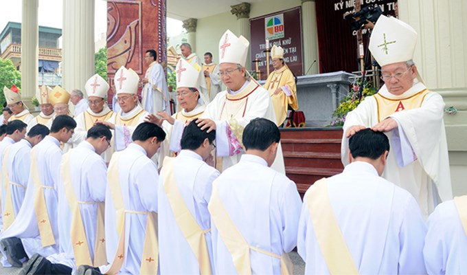 Truyền chức thánh, bí tích