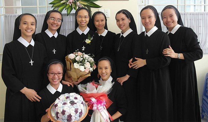 Nữ Tu Đức Bà và những ấp ủ cho trẻ khuyết tật