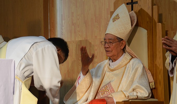 “Chúa thương yêu và ban mọi ơn lành”