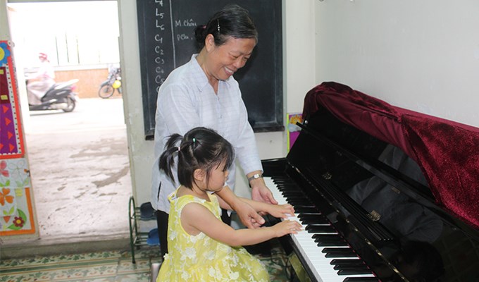 Truyền giáo bằng đời dấn thân phục vụ